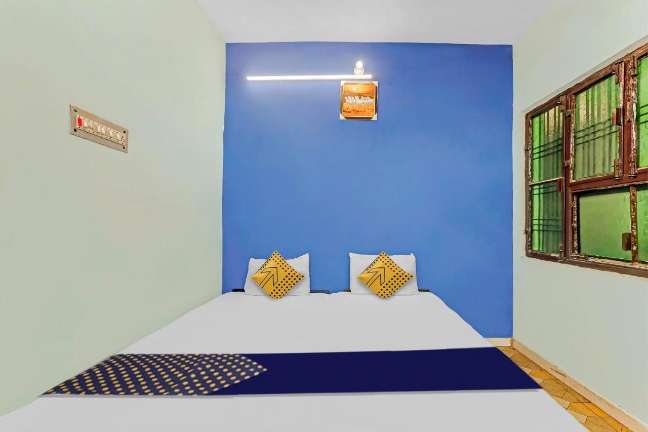 Spot On 81122 Saket Honest Hotel Ayodhya Екстериор снимка