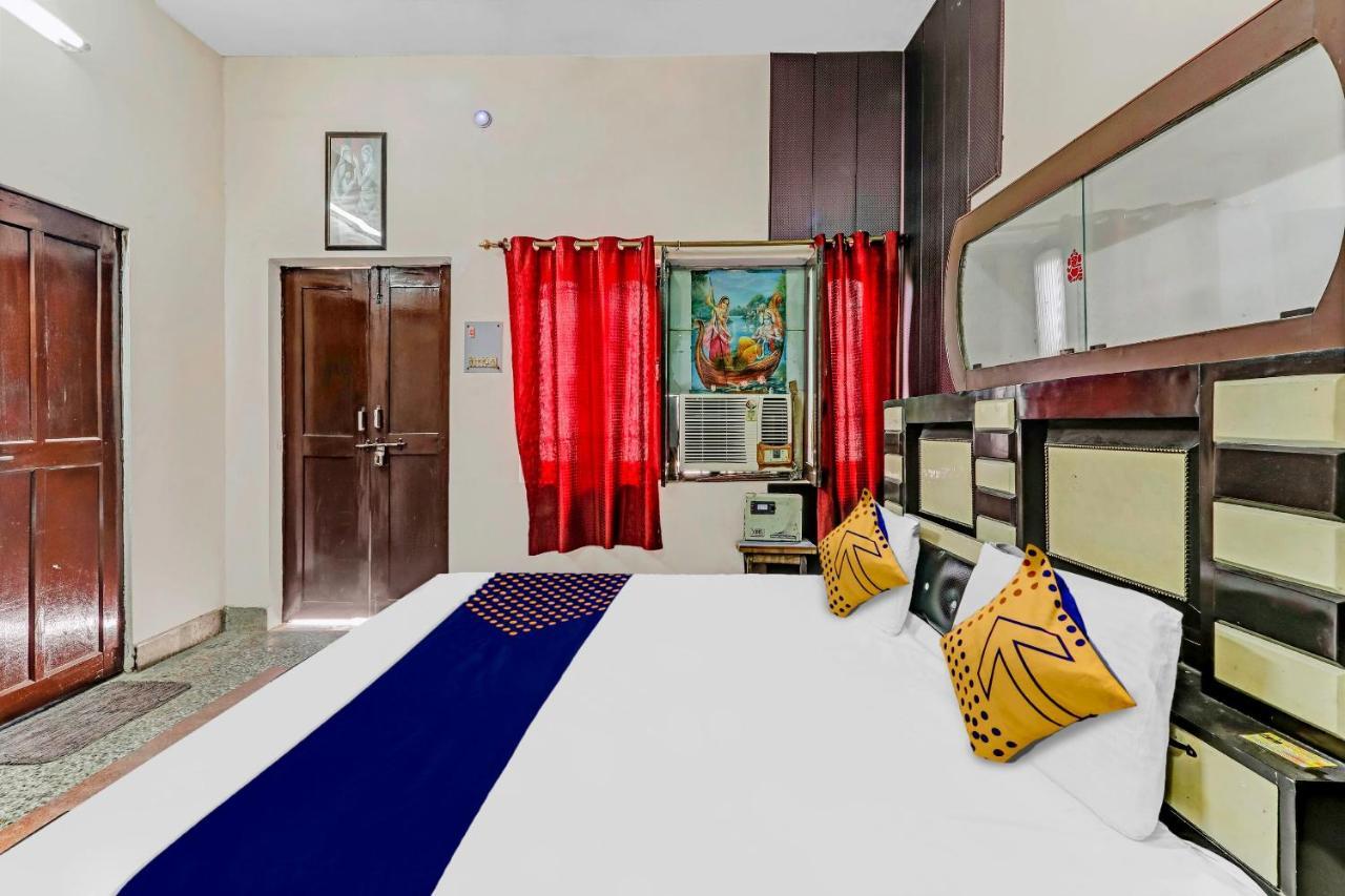 Spot On 81122 Saket Honest Hotel Ayodhya Екстериор снимка